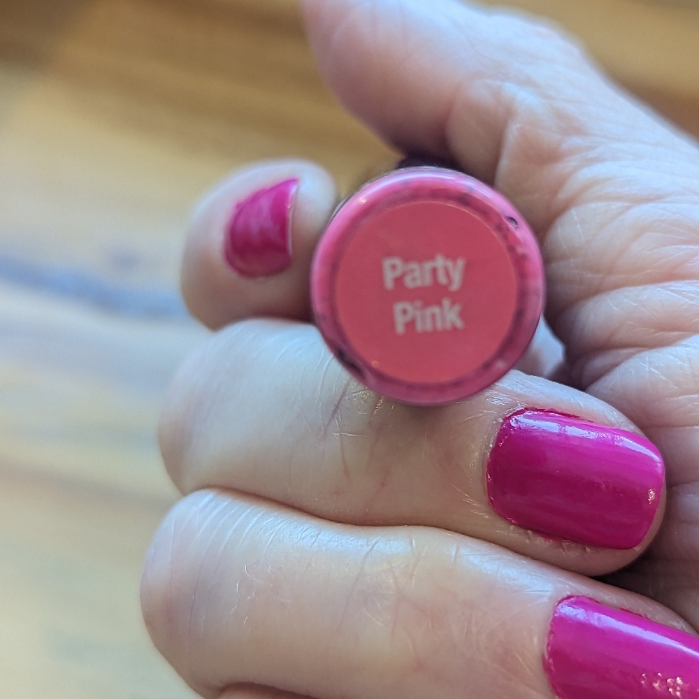 Lipsense party pink color